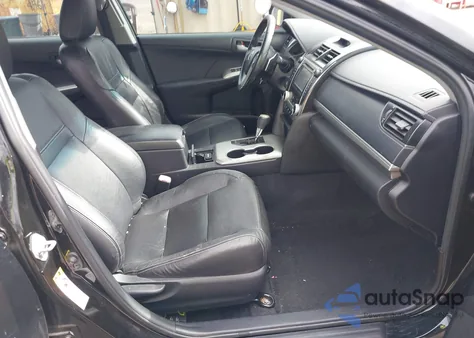 2012 Toyota Camry Se z USA, uszkodzony, nr VIN 4T1BF1FK5CU095475